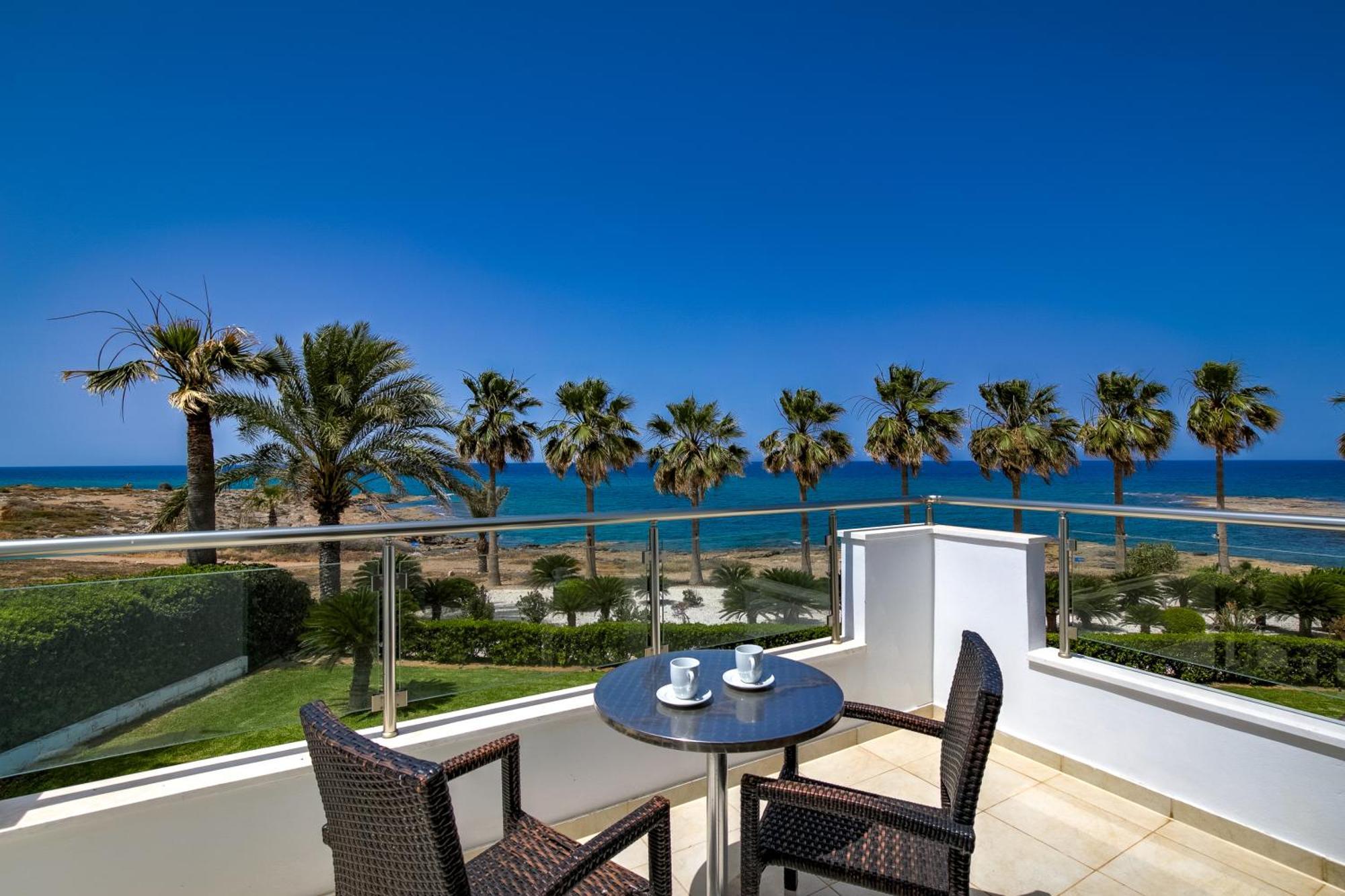 Platzia Beach Villas Paphos Extérieur photo