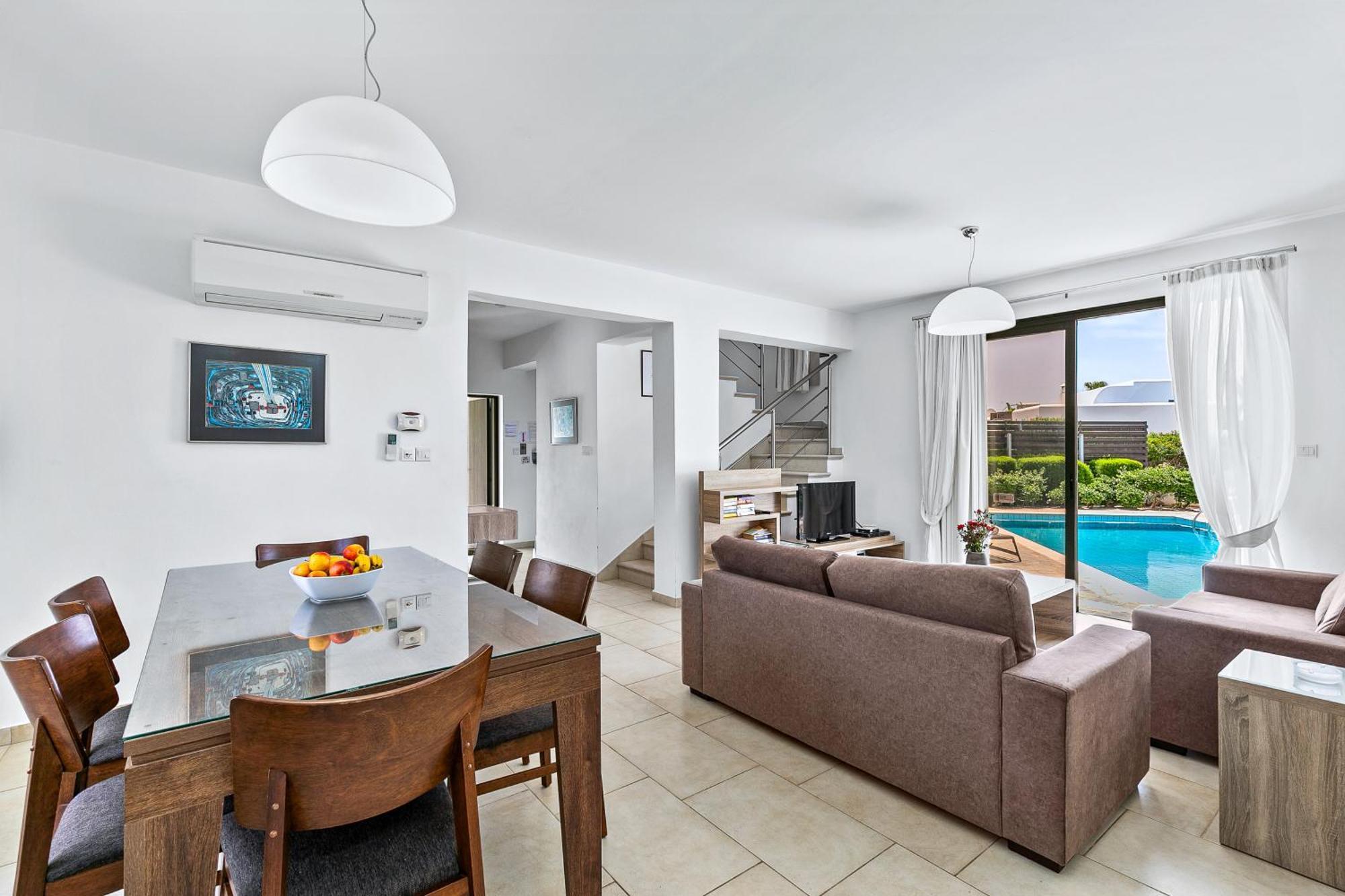 Platzia Beach Villas Paphos Extérieur photo